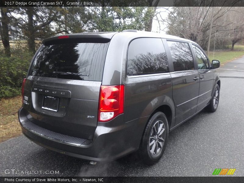 Granite / Black 2017 Dodge Grand Caravan SXT