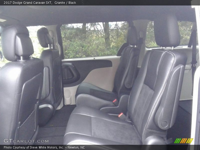 Granite / Black 2017 Dodge Grand Caravan SXT