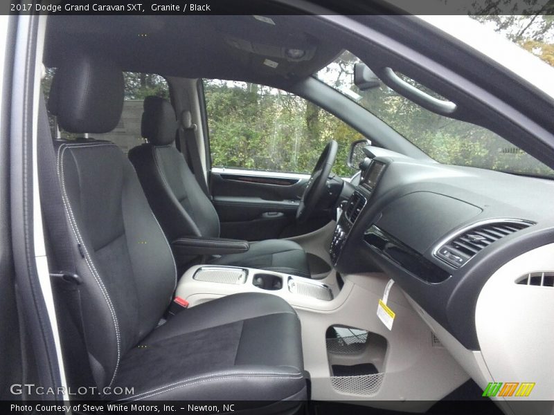 Granite / Black 2017 Dodge Grand Caravan SXT