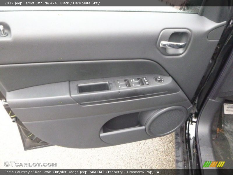 Black / Dark Slate Gray 2017 Jeep Patriot Latitude 4x4