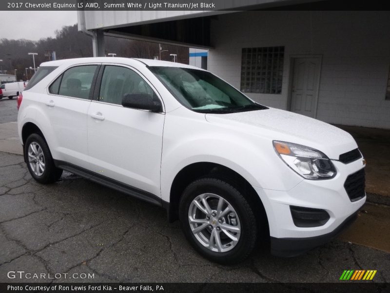 Summit White / Light Titanium/Jet Black 2017 Chevrolet Equinox LS AWD