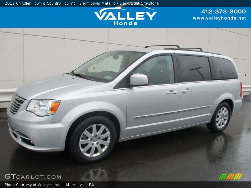 Bright Silver Metallic / Black/Light Graystone 2012 Chrysler Town & Country Touring