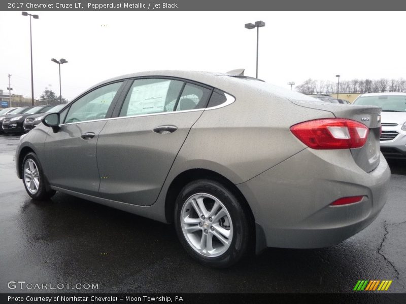 Pepperdust Metallic / Jet Black 2017 Chevrolet Cruze LT