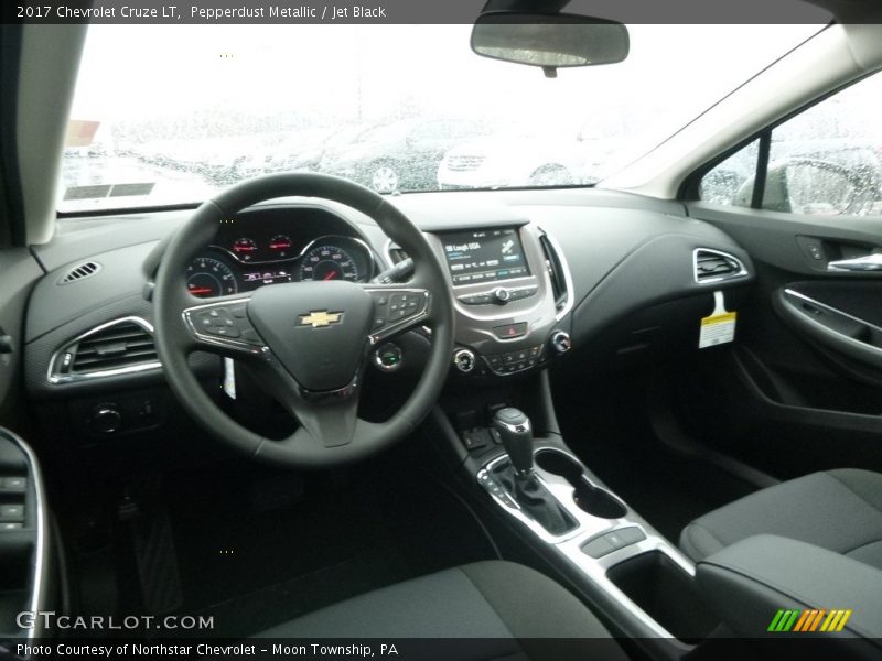 Pepperdust Metallic / Jet Black 2017 Chevrolet Cruze LT