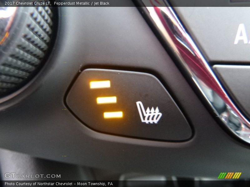 Pepperdust Metallic / Jet Black 2017 Chevrolet Cruze LT