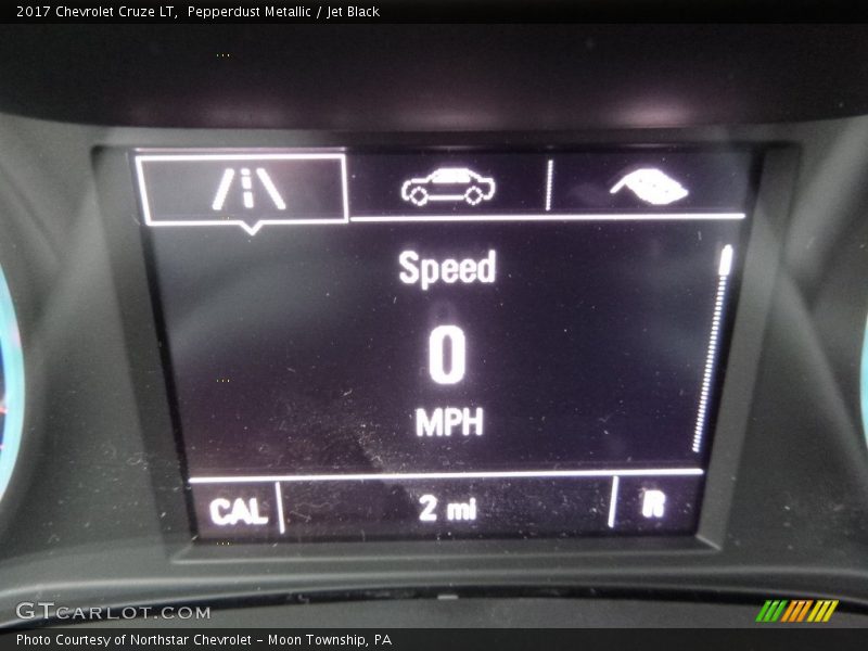 Pepperdust Metallic / Jet Black 2017 Chevrolet Cruze LT
