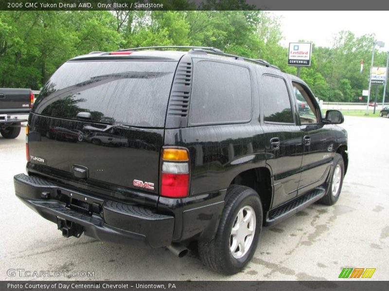 Onyx Black / Sandstone 2006 GMC Yukon Denali AWD