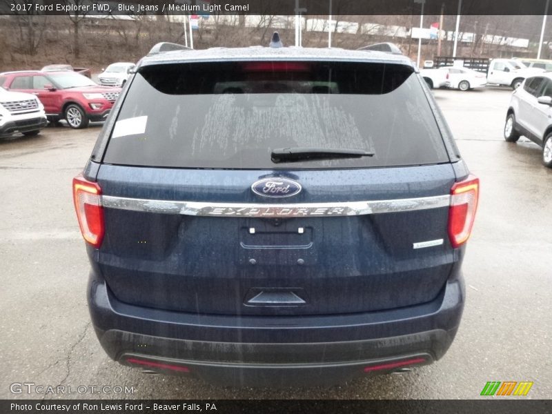 Blue Jeans / Medium Light Camel 2017 Ford Explorer FWD