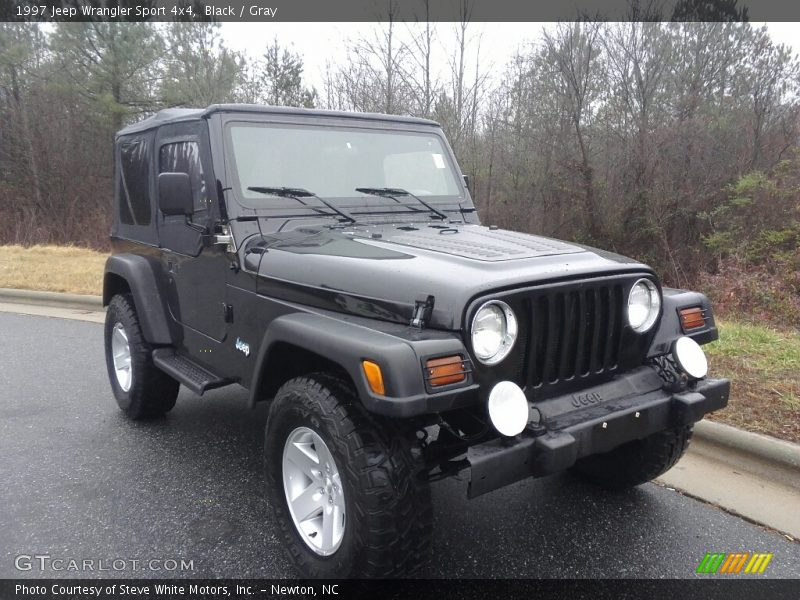 Black / Gray 1997 Jeep Wrangler Sport 4x4