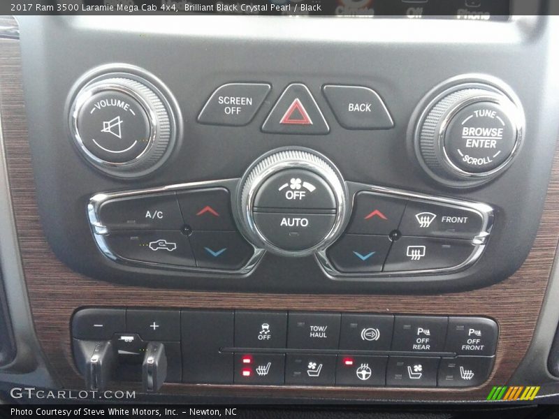 Controls of 2017 3500 Laramie Mega Cab 4x4