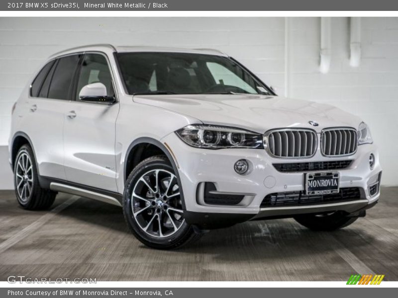 Mineral White Metallic / Black 2017 BMW X5 sDrive35i