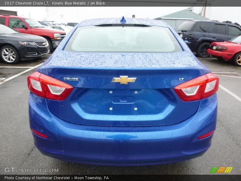 Kinetic Blue Metallic / Jet Black 2017 Chevrolet Cruze LT