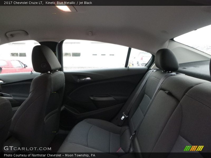 Kinetic Blue Metallic / Jet Black 2017 Chevrolet Cruze LT
