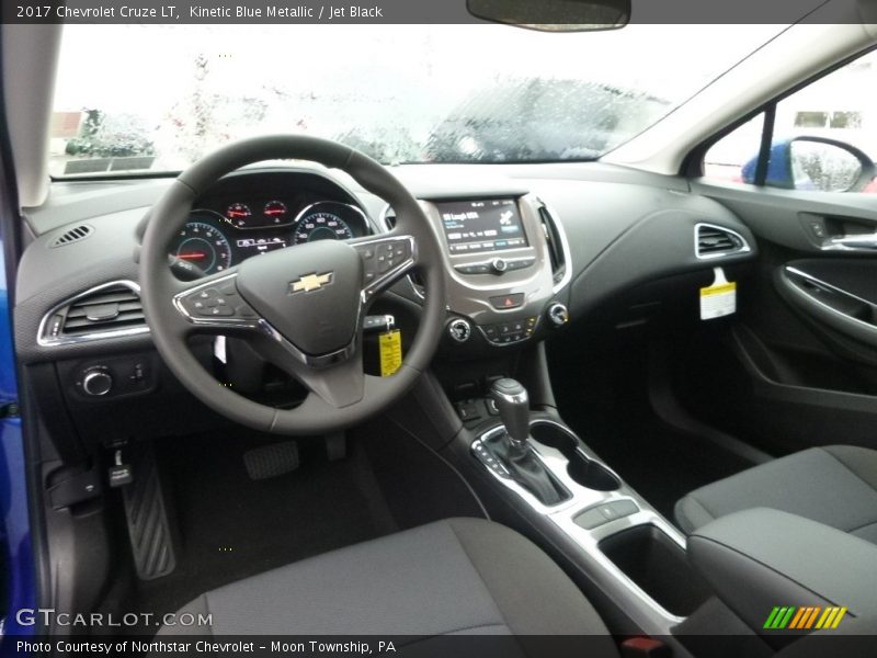 Kinetic Blue Metallic / Jet Black 2017 Chevrolet Cruze LT