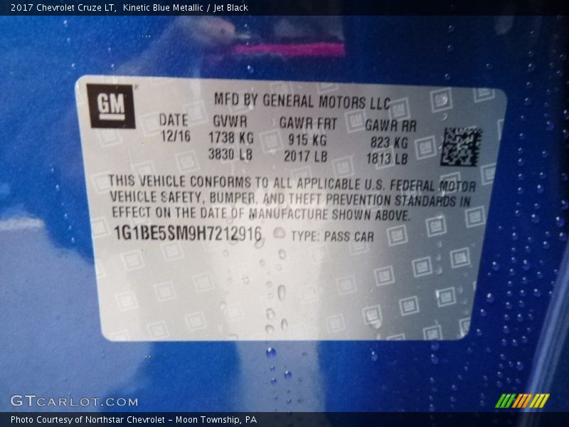 Kinetic Blue Metallic / Jet Black 2017 Chevrolet Cruze LT