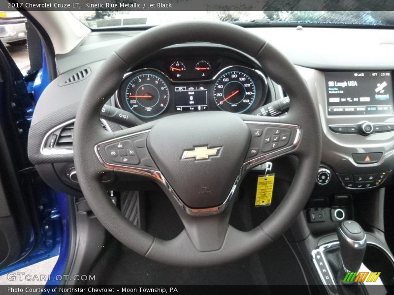 Kinetic Blue Metallic / Jet Black 2017 Chevrolet Cruze LT