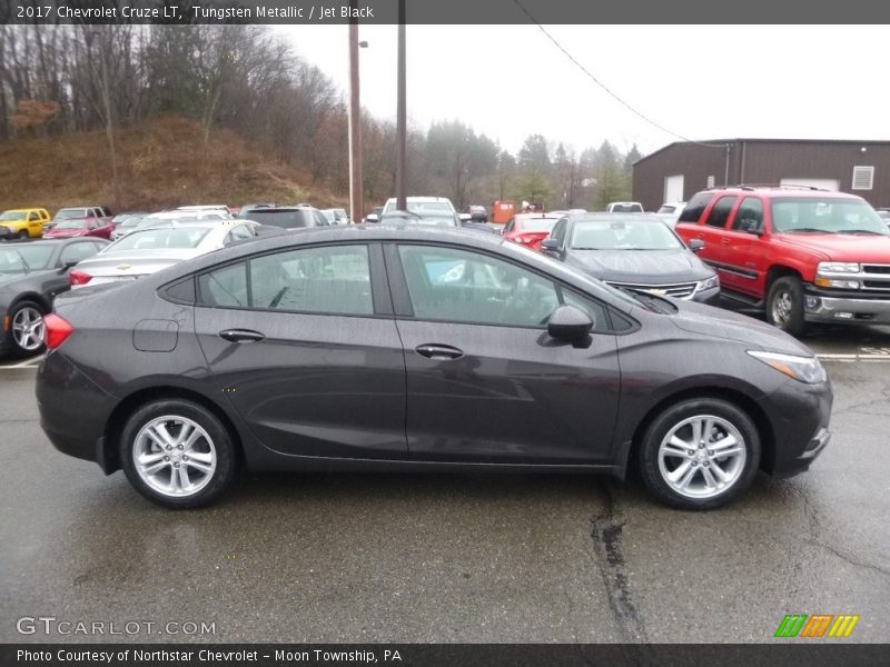 Tungsten Metallic / Jet Black 2017 Chevrolet Cruze LT