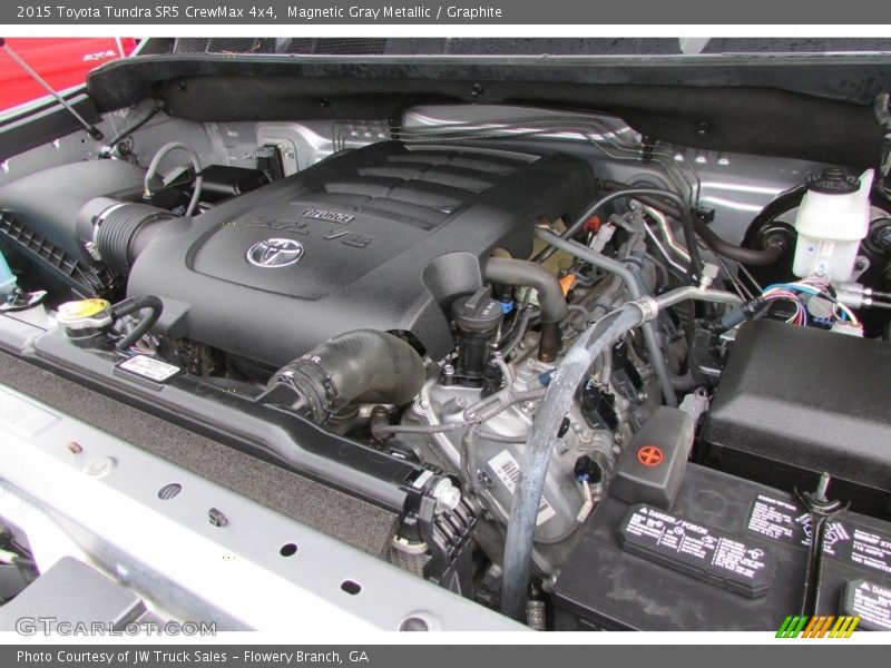 Magnetic Gray Metallic / Graphite 2015 Toyota Tundra SR5 CrewMax 4x4