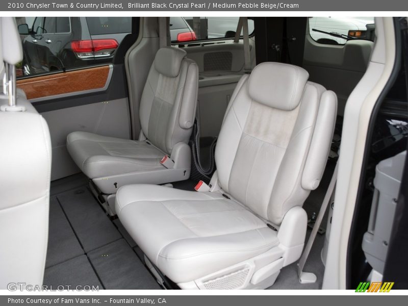 Brilliant Black Crystal Pearl / Medium Pebble Beige/Cream 2010 Chrysler Town & Country Limited