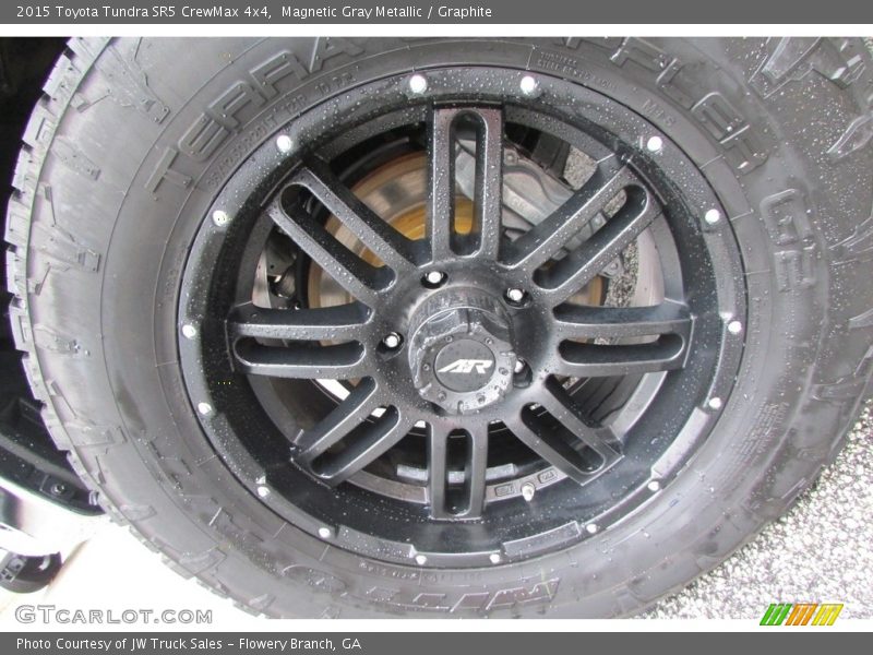 Magnetic Gray Metallic / Graphite 2015 Toyota Tundra SR5 CrewMax 4x4