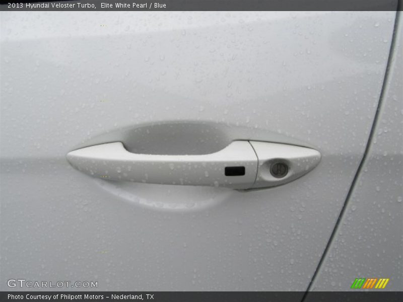 Elite White Pearl / Blue 2013 Hyundai Veloster Turbo