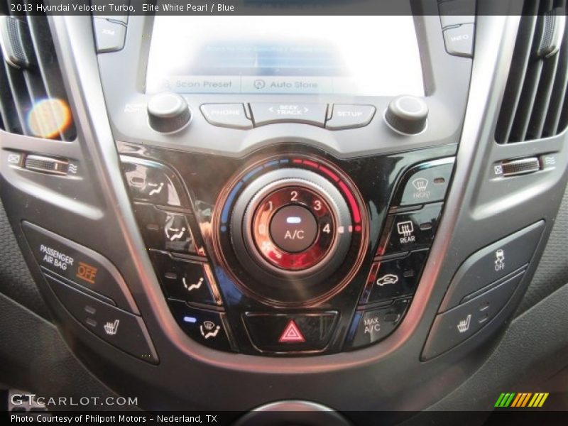 Elite White Pearl / Blue 2013 Hyundai Veloster Turbo