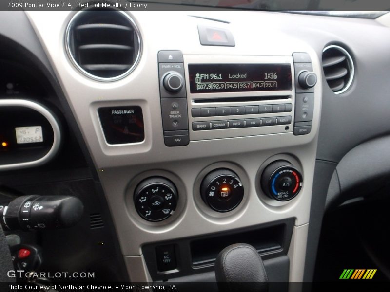 Red Hot Metallic / Ebony 2009 Pontiac Vibe 2.4