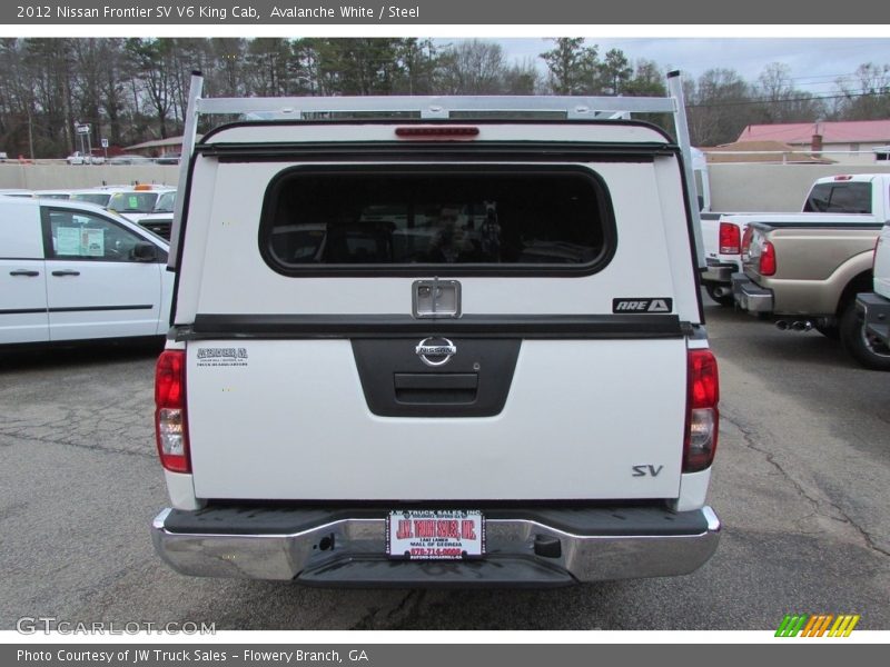 Avalanche White / Steel 2012 Nissan Frontier SV V6 King Cab