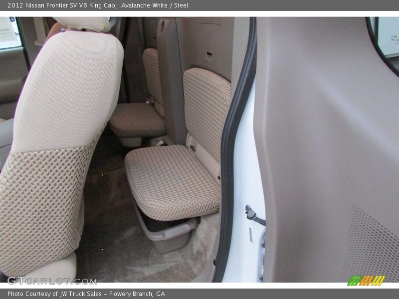 Avalanche White / Steel 2012 Nissan Frontier SV V6 King Cab