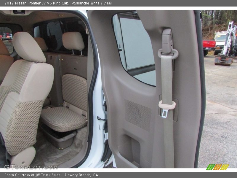 Avalanche White / Steel 2012 Nissan Frontier SV V6 King Cab