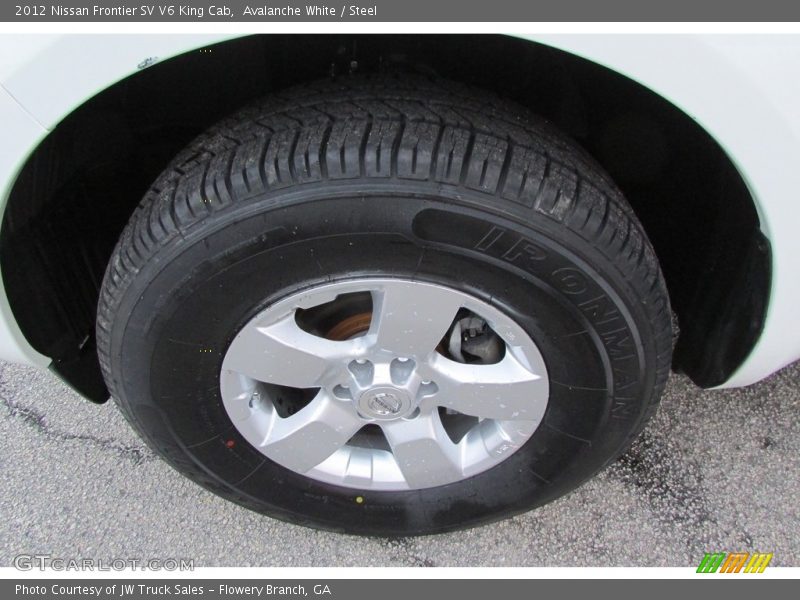 Avalanche White / Steel 2012 Nissan Frontier SV V6 King Cab