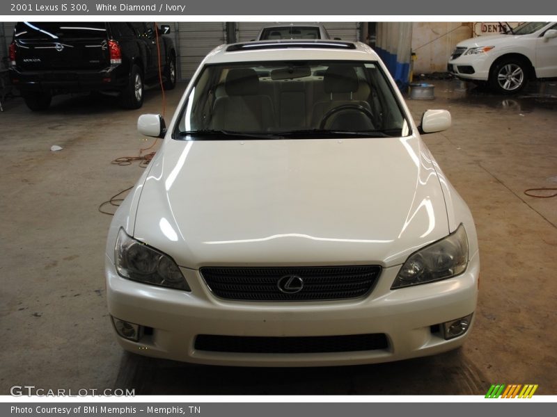White Diamond / Ivory 2001 Lexus IS 300