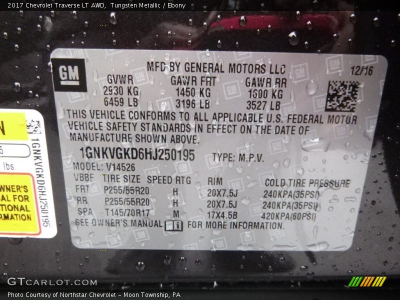 Tungsten Metallic / Ebony 2017 Chevrolet Traverse LT AWD