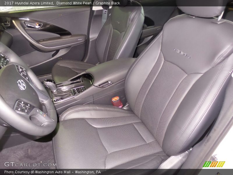 Front Seat of 2017 Azera Limited