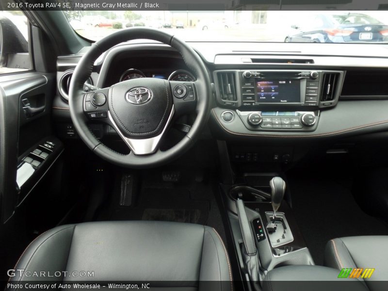 Magnetic Gray Metallic / Black 2016 Toyota RAV4 SE