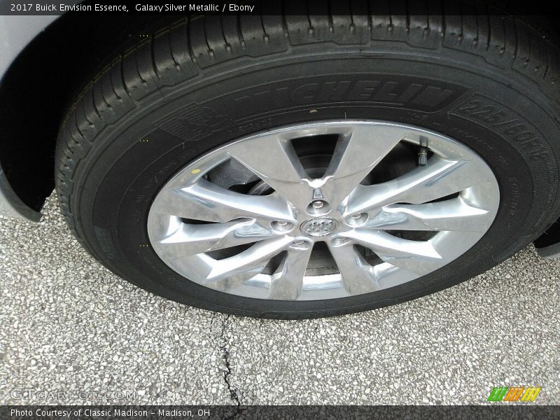 Galaxy Silver Metallic / Ebony 2017 Buick Envision Essence