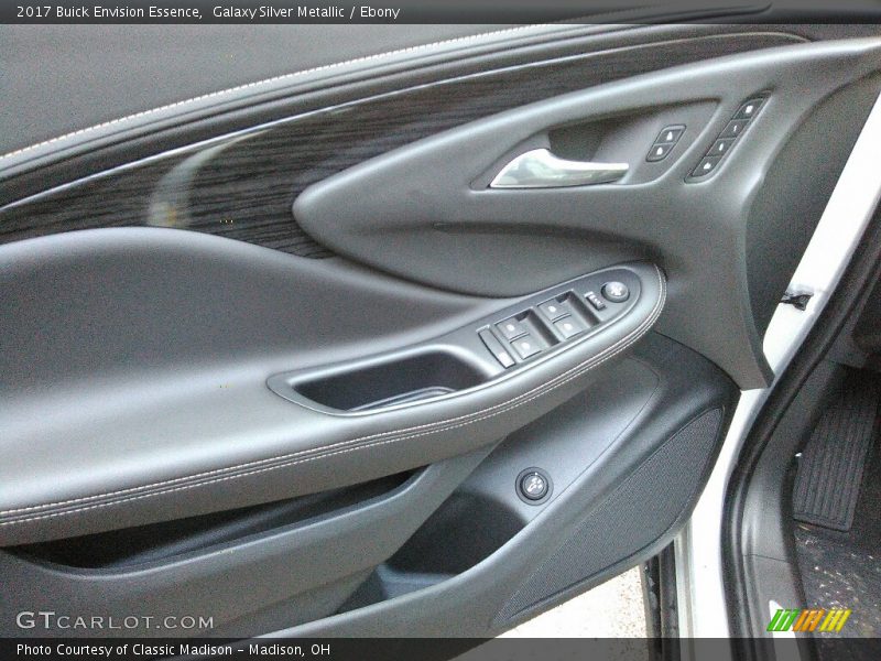 Galaxy Silver Metallic / Ebony 2017 Buick Envision Essence