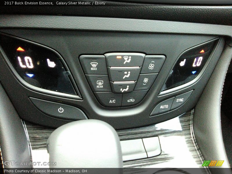 Galaxy Silver Metallic / Ebony 2017 Buick Envision Essence