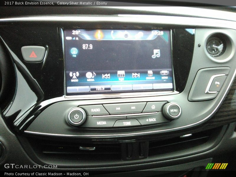 Galaxy Silver Metallic / Ebony 2017 Buick Envision Essence