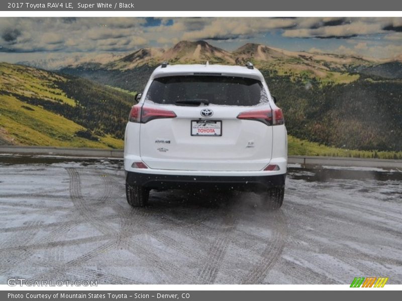 Super White / Black 2017 Toyota RAV4 LE