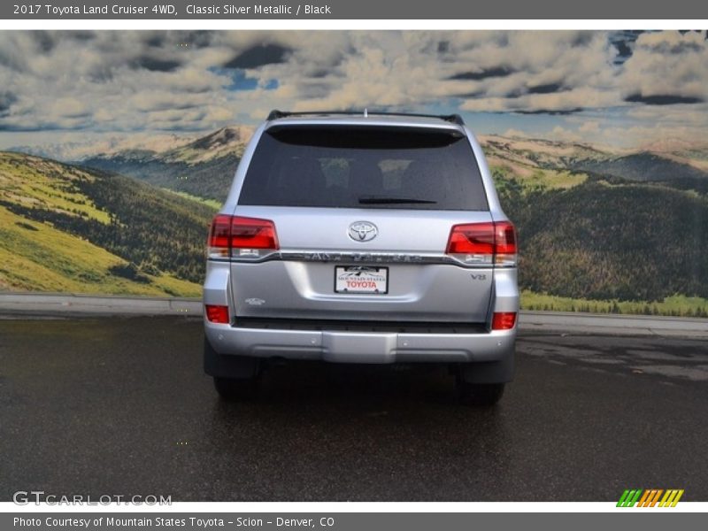 Classic Silver Metallic / Black 2017 Toyota Land Cruiser 4WD
