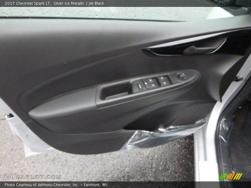 Silver Ice Metallic / Jet Black 2017 Chevrolet Spark LT