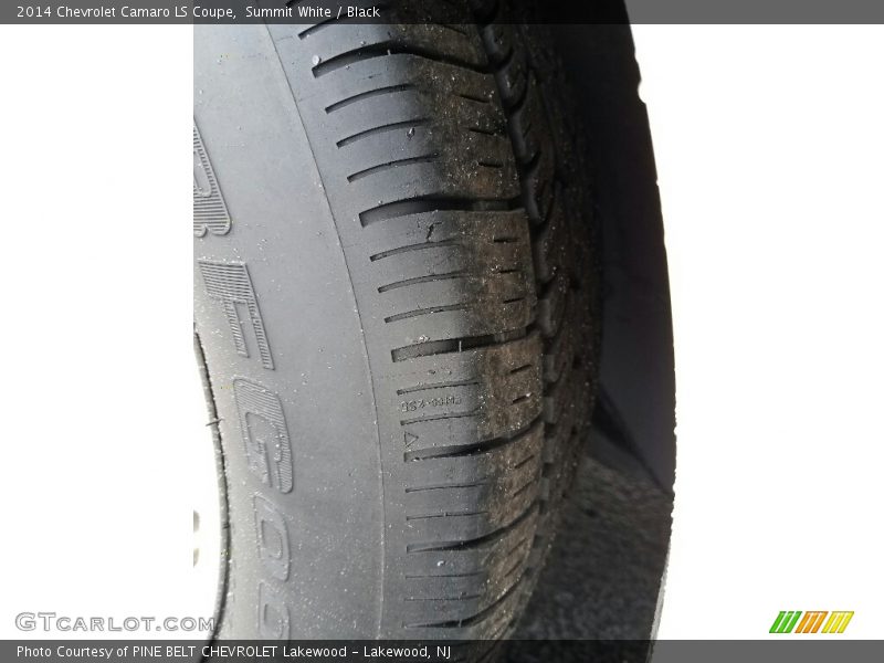 Summit White / Black 2014 Chevrolet Camaro LS Coupe