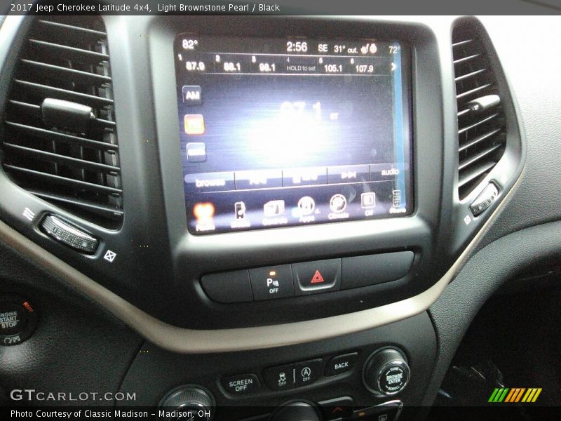 Light Brownstone Pearl / Black 2017 Jeep Cherokee Latitude 4x4