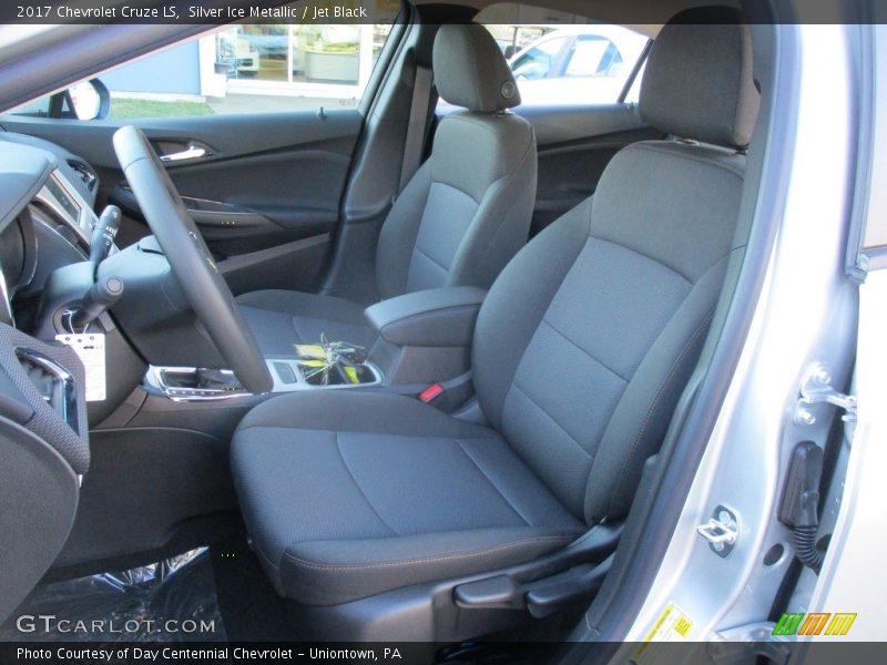 Silver Ice Metallic / Jet Black 2017 Chevrolet Cruze LS