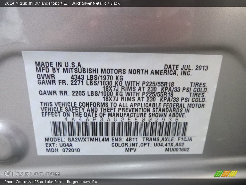 Quick Silver Metallic / Black 2014 Mitsubishi Outlander Sport ES