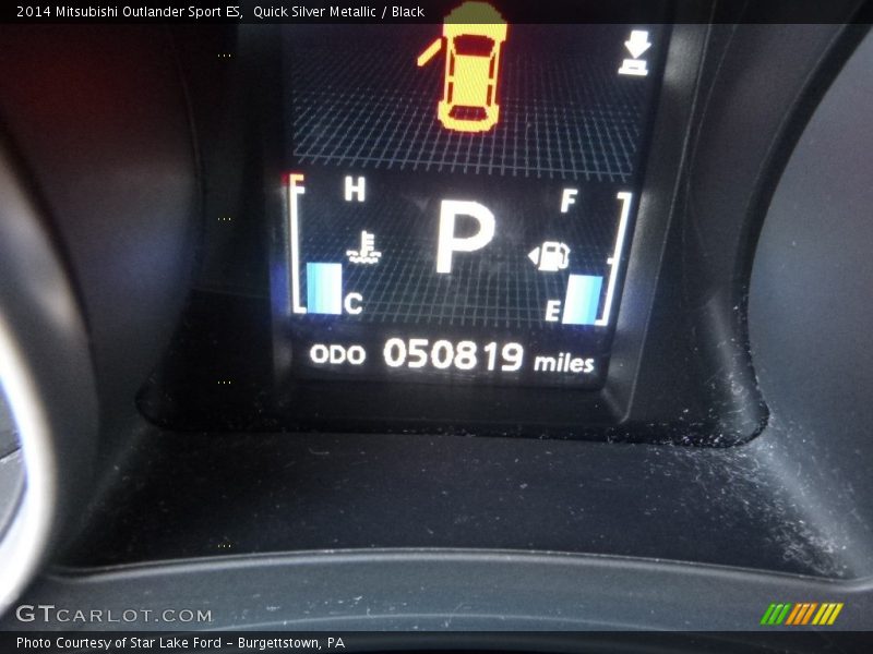 Quick Silver Metallic / Black 2014 Mitsubishi Outlander Sport ES
