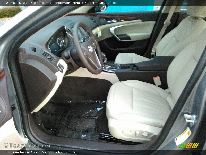 Pepperdust Metallic / Light Neutral/Cocoa 2017 Buick Regal Sport Touring