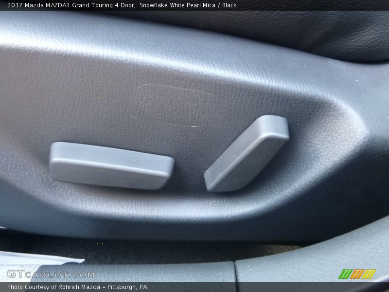 Snowflake White Pearl Mica / Black 2017 Mazda MAZDA3 Grand Touring 4 Door