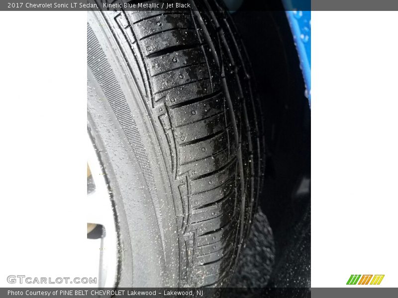 Kinetic Blue Metallic / Jet Black 2017 Chevrolet Sonic LT Sedan